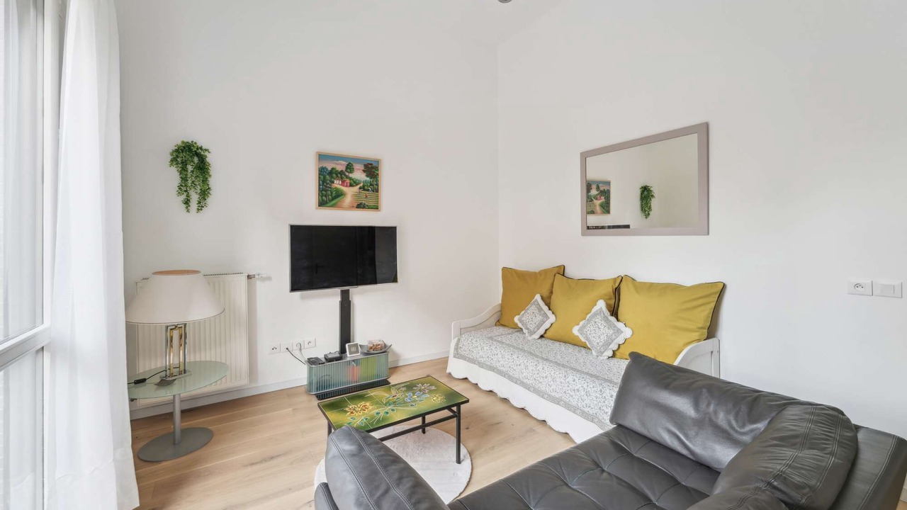 Photo of Livingroom in Asnieres-sur-Seine