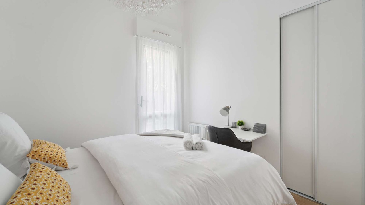 Photo of Bedroom in Asnieres-sur-Seine