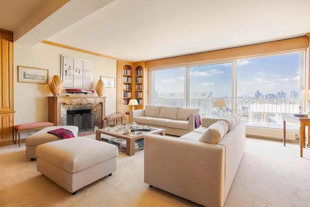 Photo of Livingroom in 16th Arrondissement