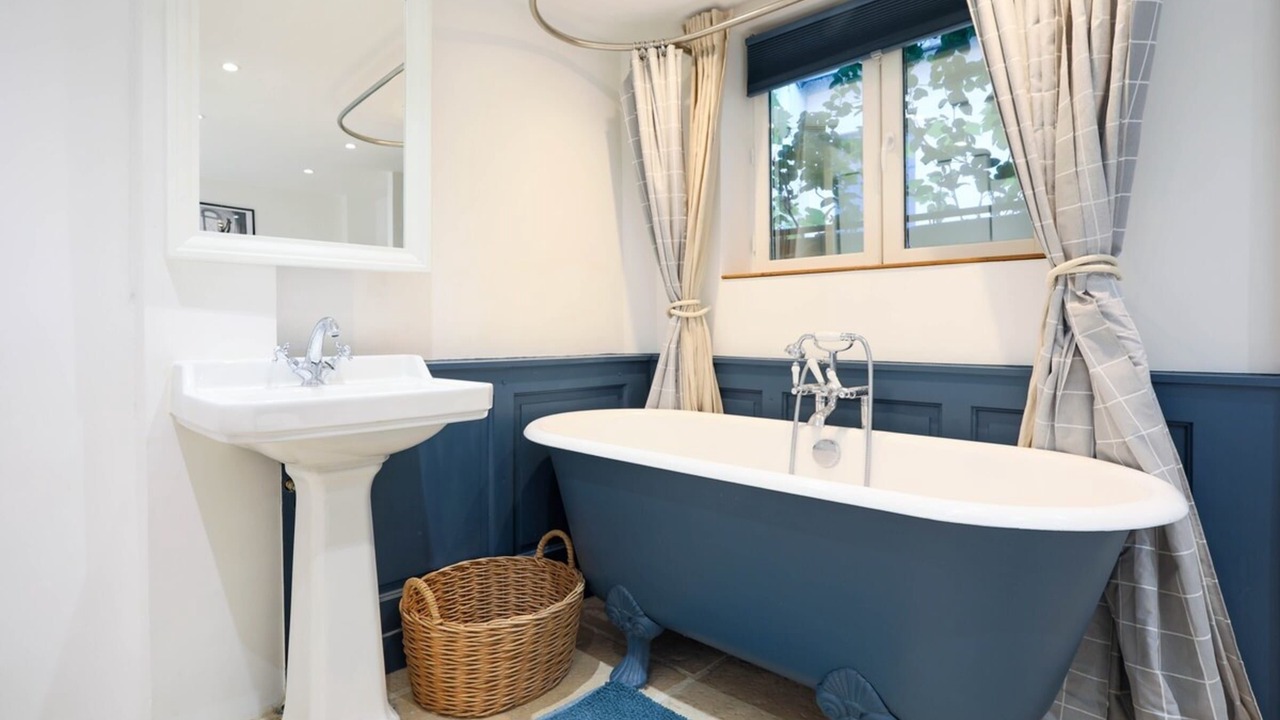 Photo of Bathroom in Val-de-Grace