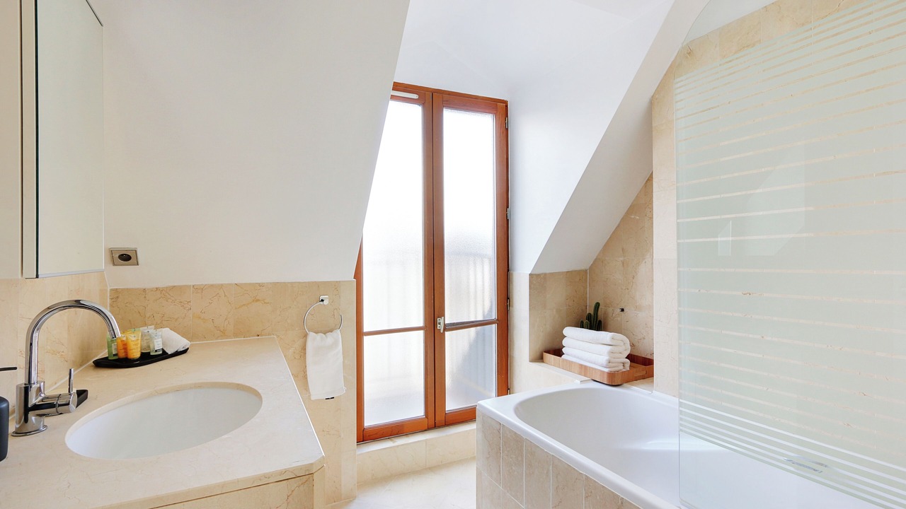 Photo of Bathroom in Chaillot