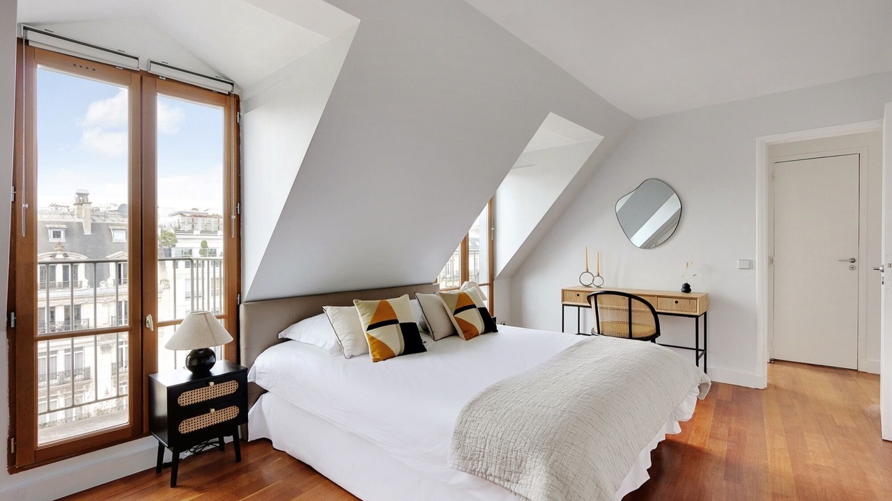 Photo of Bedroom in Chaillot