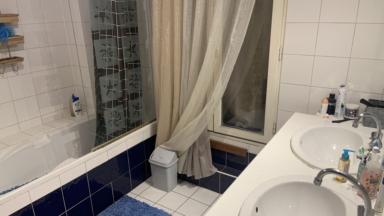 Photo of Bathroom in Alfortville