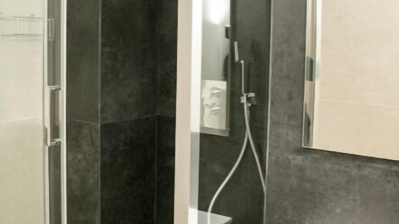 Photo of Bathroom in Chaussee-d'Antin