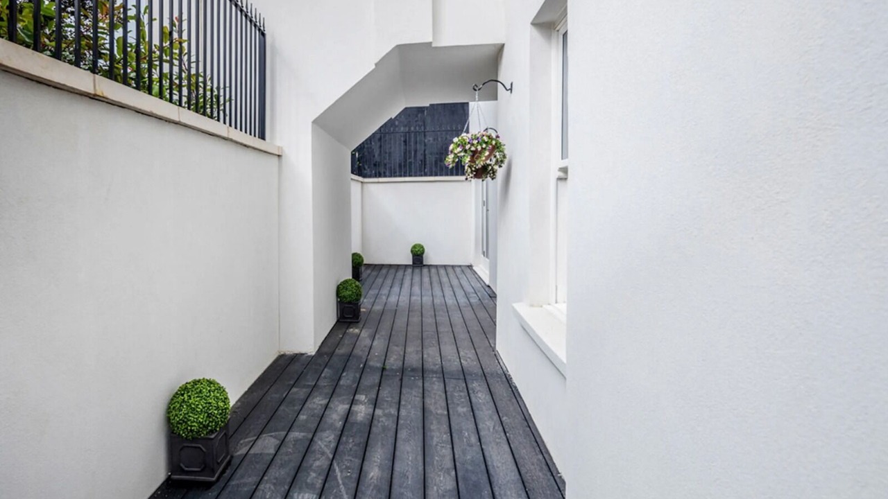 Photo of Outdoor in Clichy