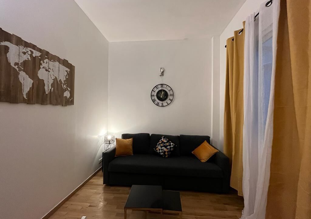 Photo of Livingroom in 12th Arrondissement