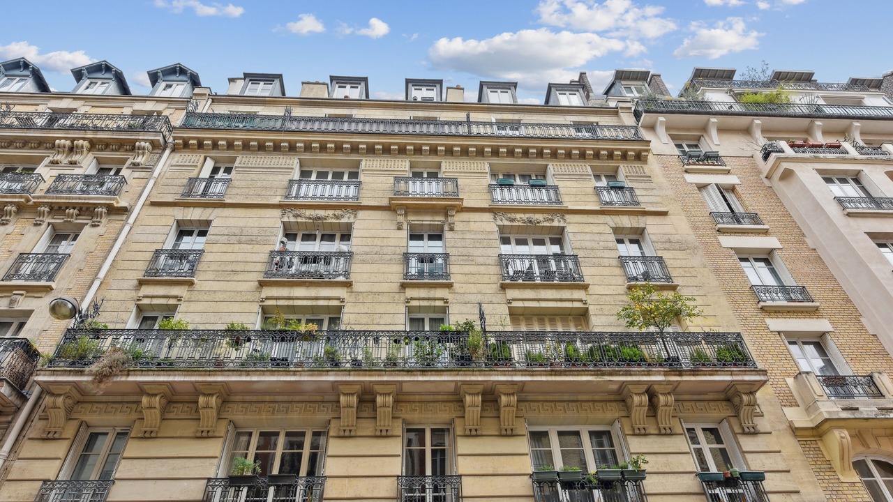 Photo of Others in Grenelle