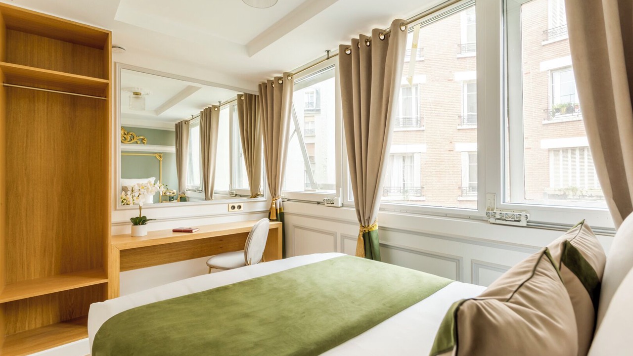 Photo of Bedroom in Grenelle