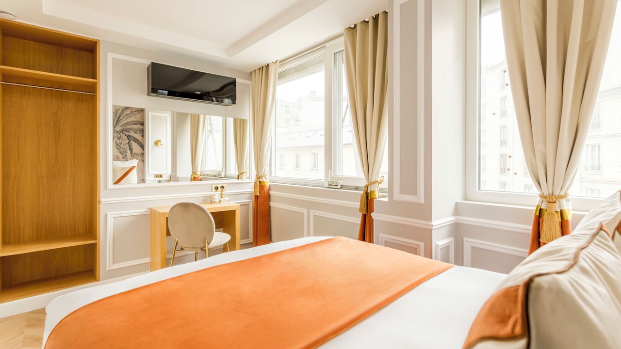 Photo of Bedroom in Grenelle