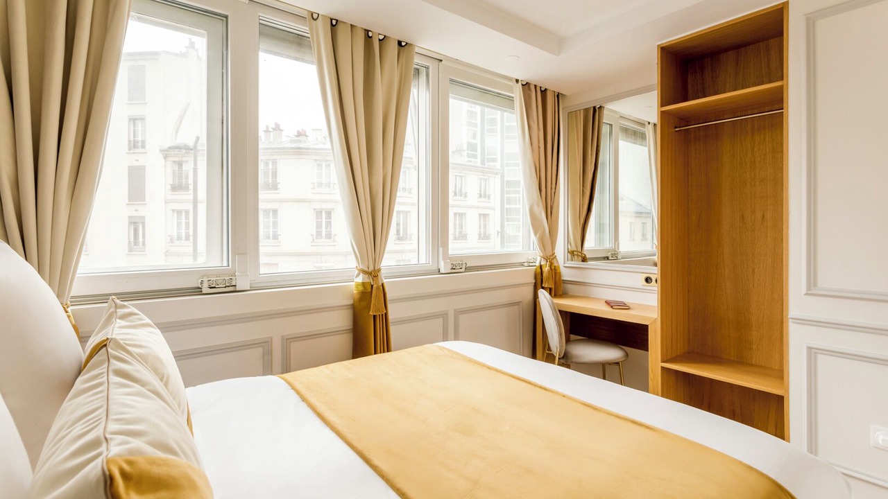 Photo of Bedroom in Grenelle