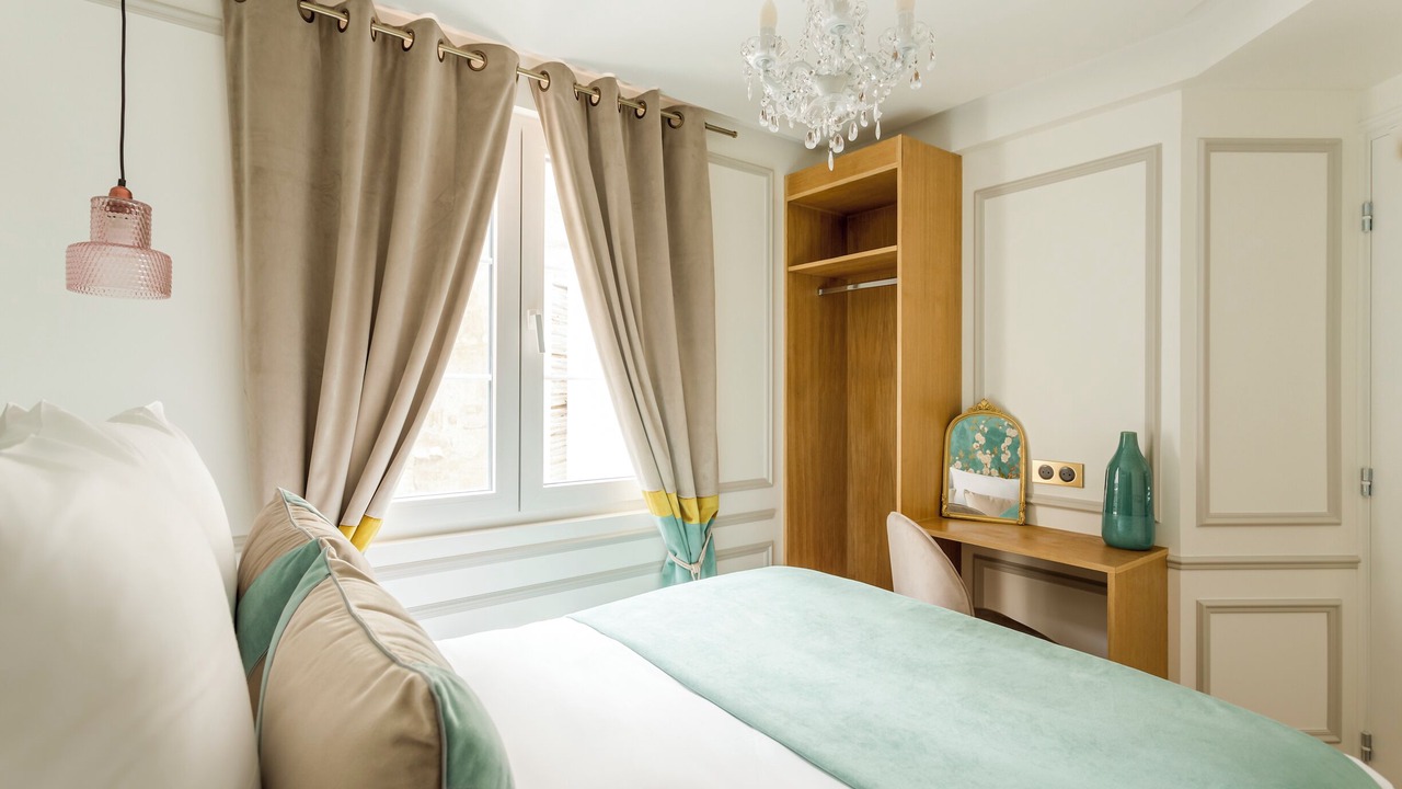 Photo of Bedroom in Quartier de la Place-Vendome