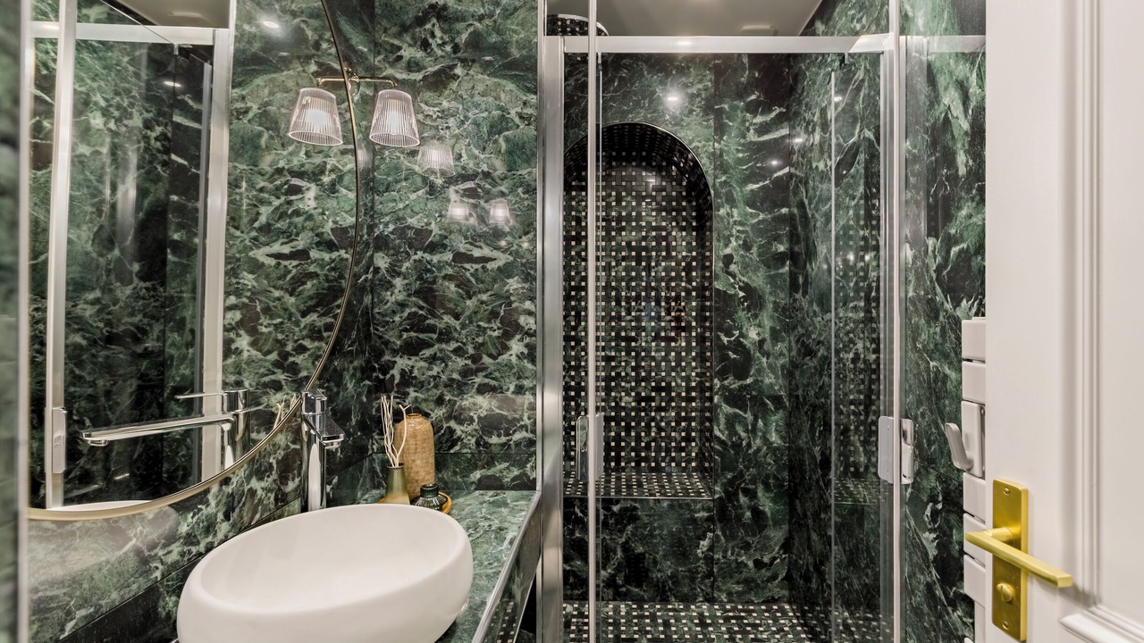 Photo of Bathroom in Quartier de la Place-Vendome