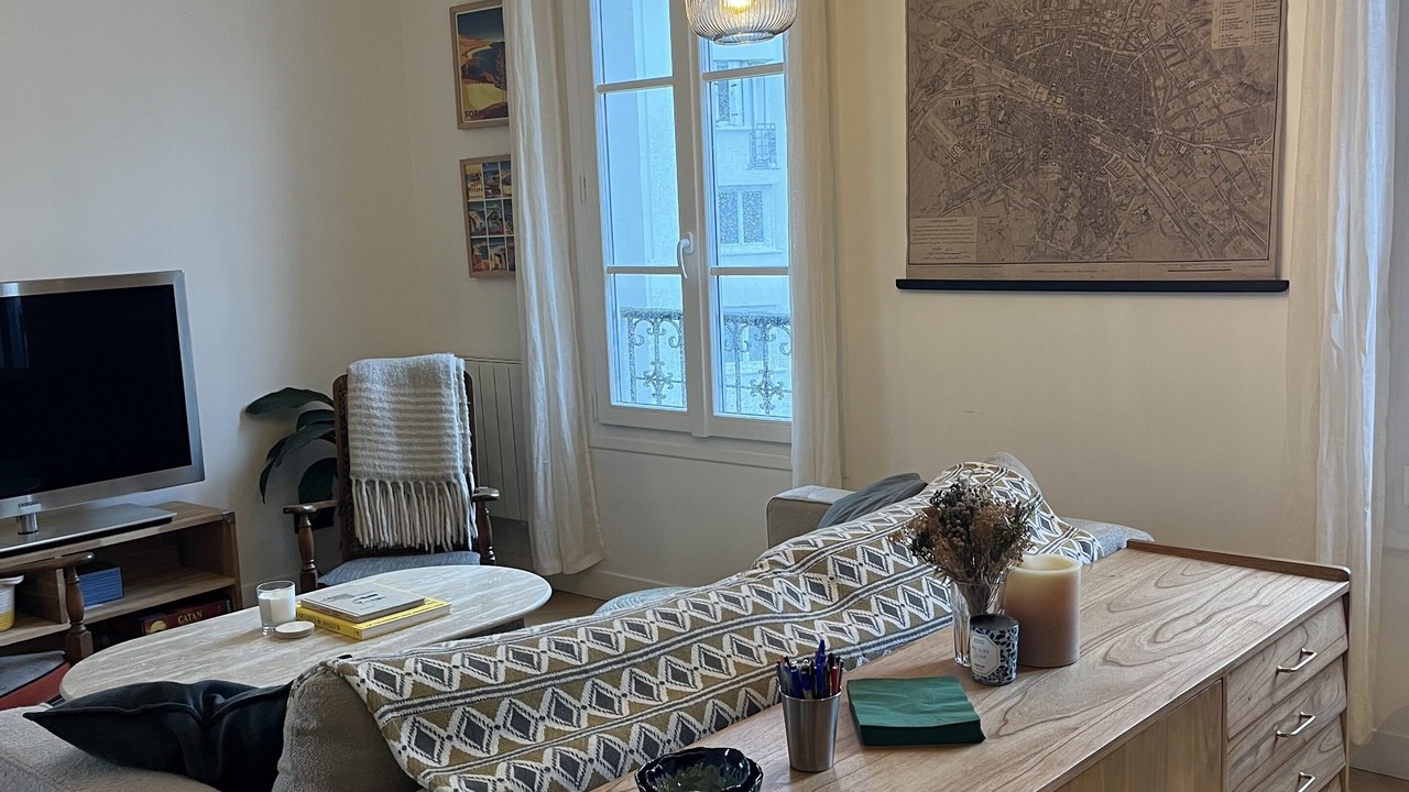 Photo of Livingroom in Quartier de la Folie-Mericourt