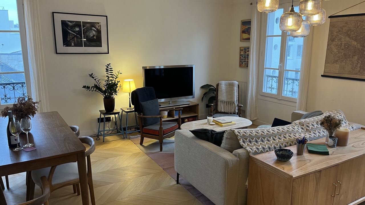 Photo of Livingroom in Quartier de la Folie-Mericourt