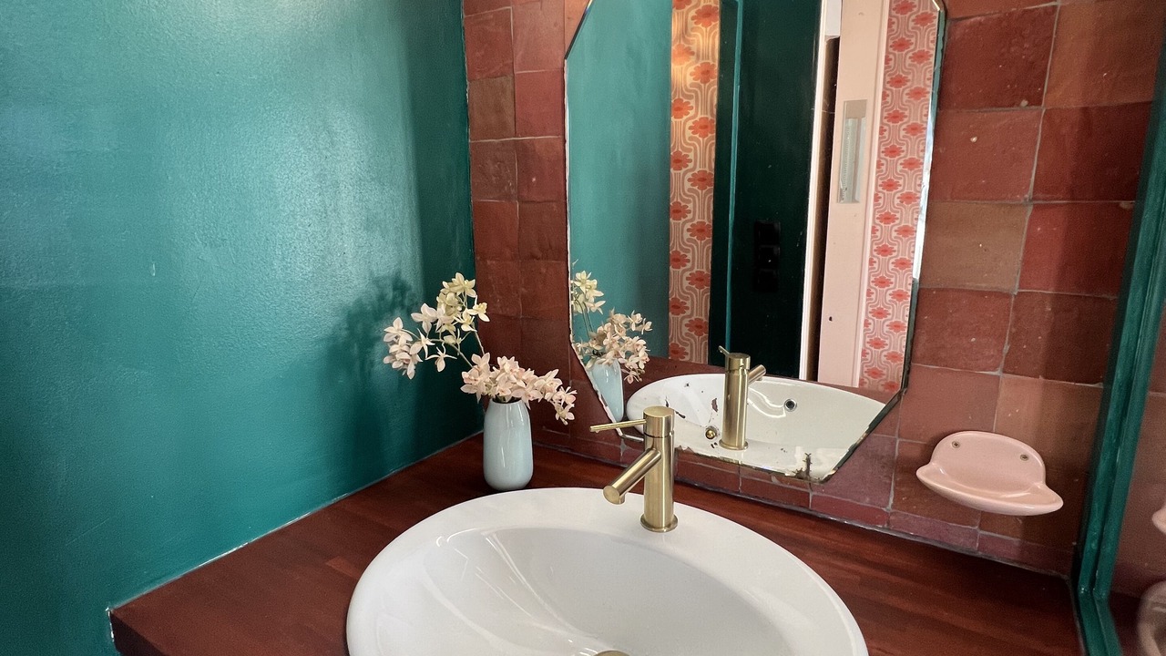 Photo of Bathroom in Quartier Saint-Ambroise