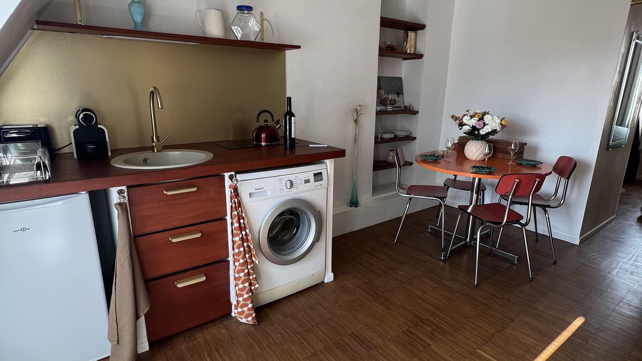 Photo of Kitchen in Quartier Saint-Ambroise