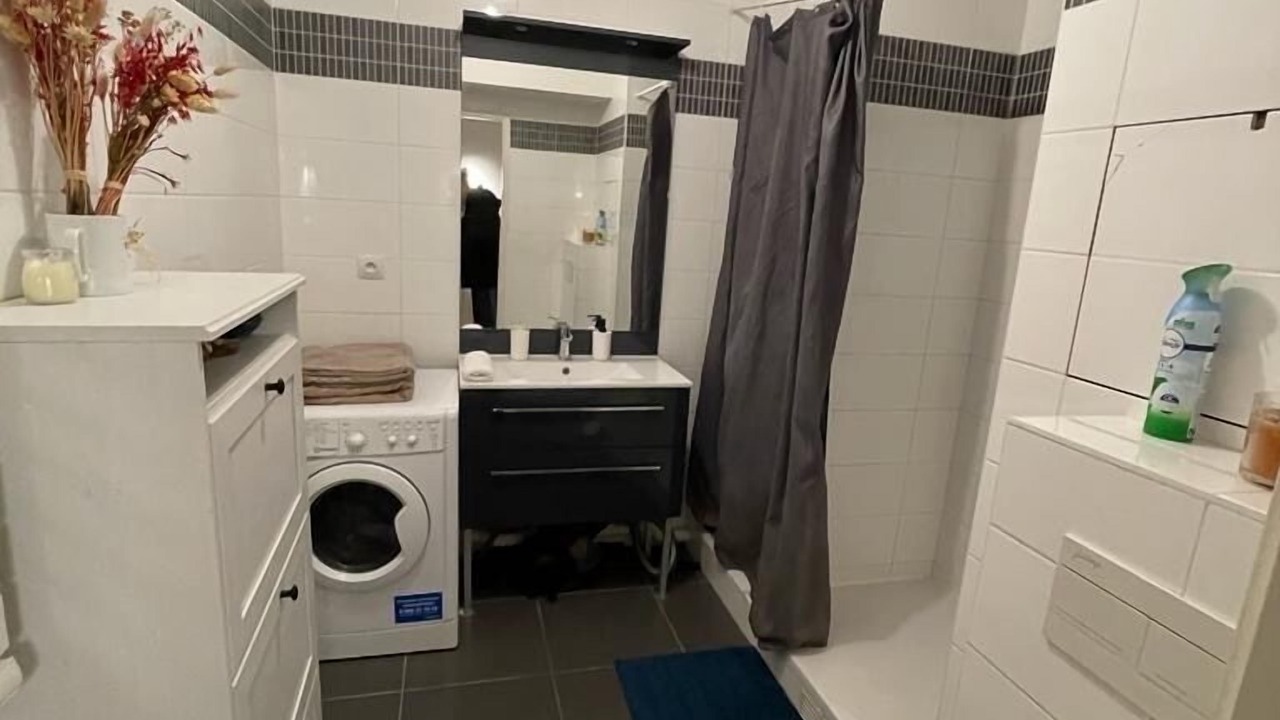Photo of Bathroom in Issy-les-Moulineaux