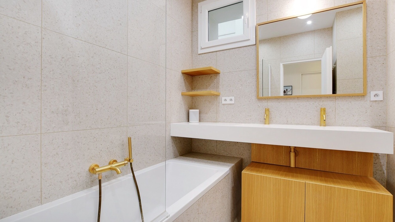 Photo of Bathroom in 16th Arrondissement