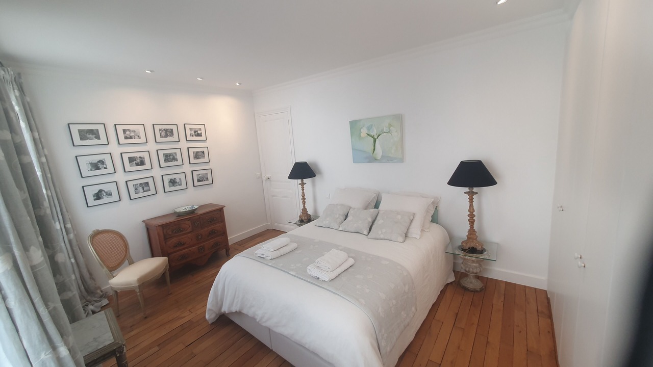 Photo of Bedroom in 16th Arrondissement