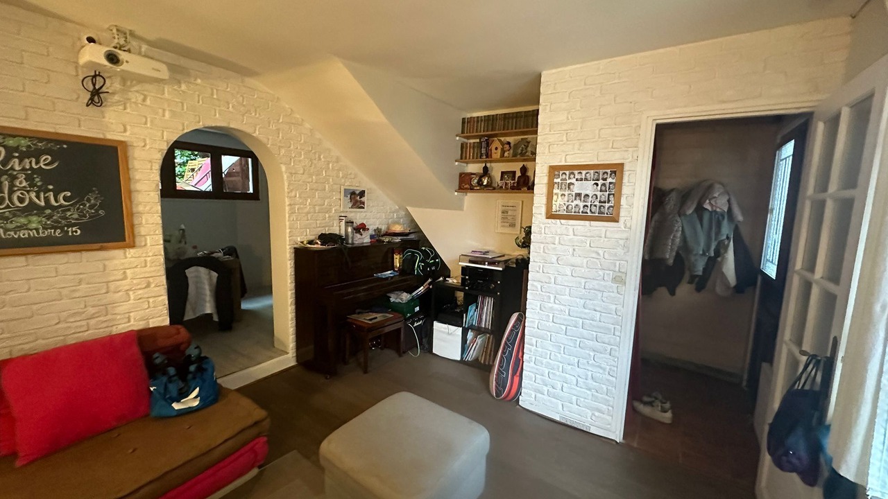 Photo of Livingroom in Sevres