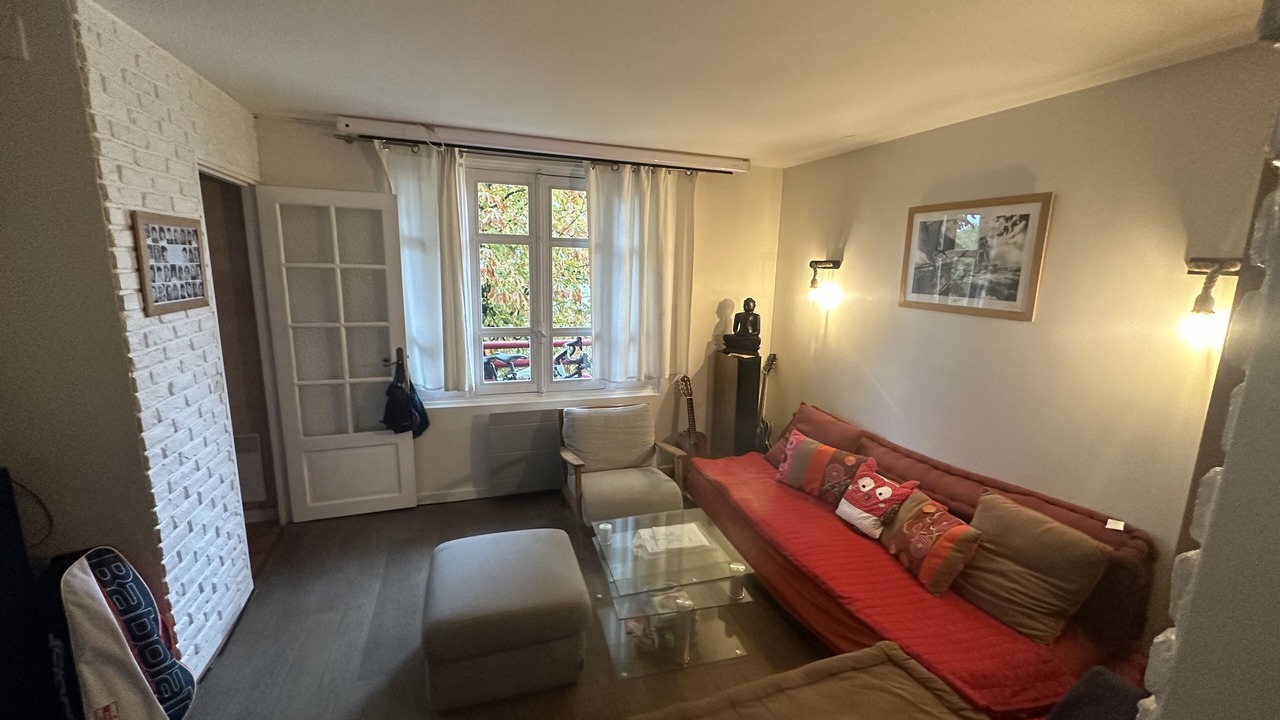 Photo of Livingroom in Sevres