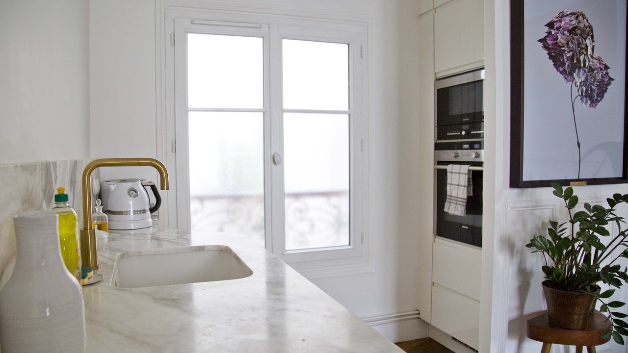Photo of Kitchen in Quartier de la Folie-Mericourt