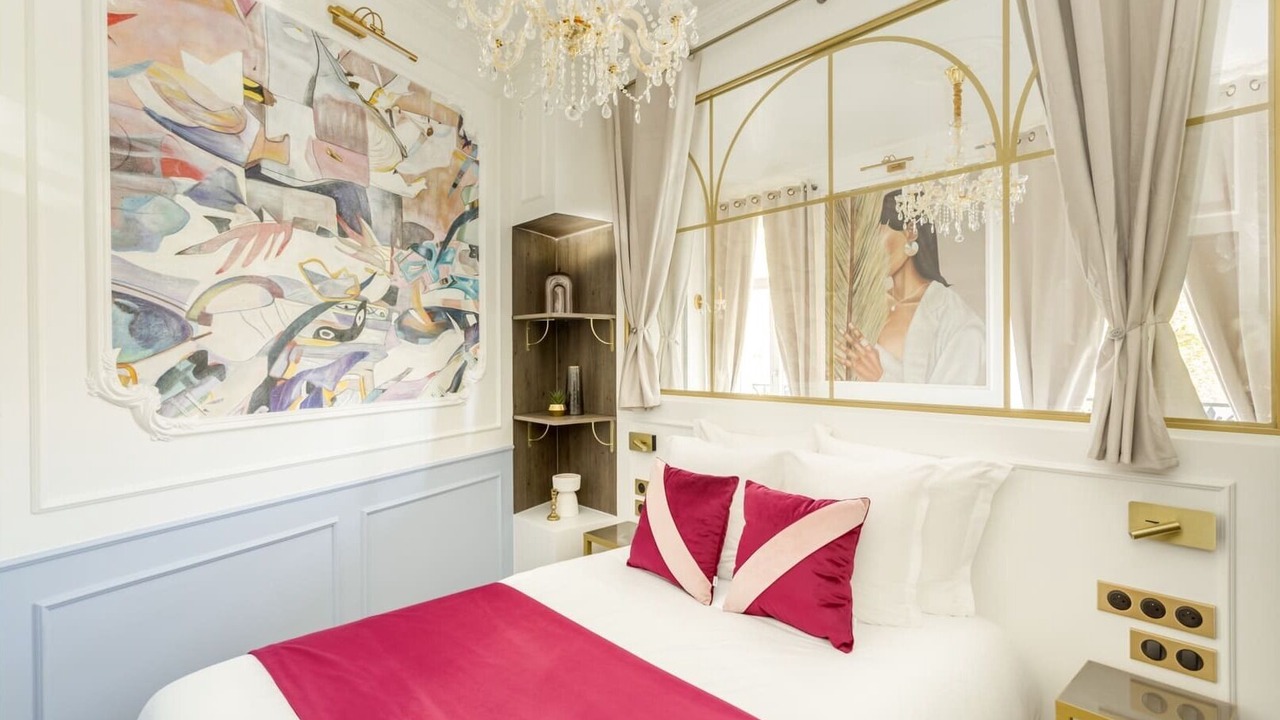 Photo of Bedroom in Arts-et-Metiers