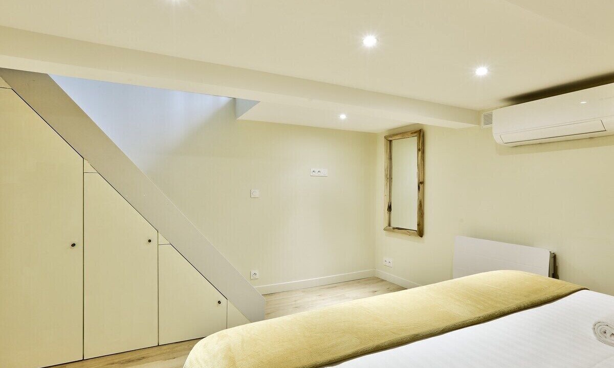 Photo of Bedroom in Grenelle