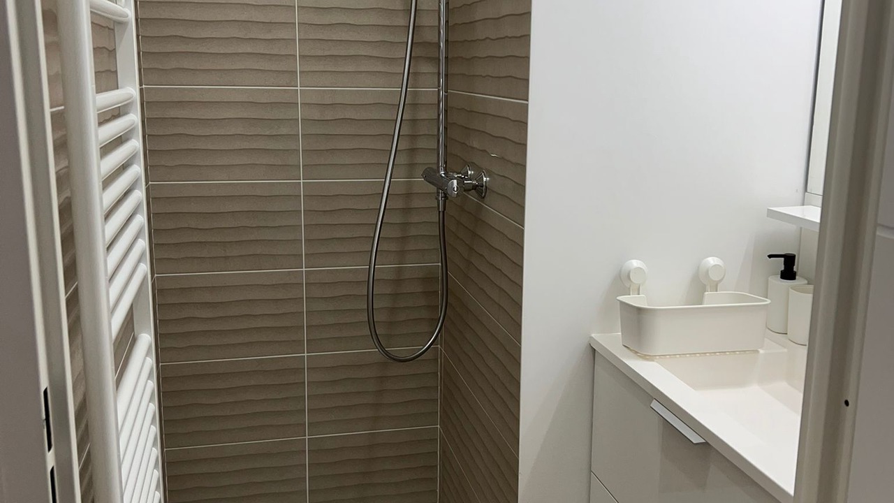 Photo of Bathroom in Clichy
