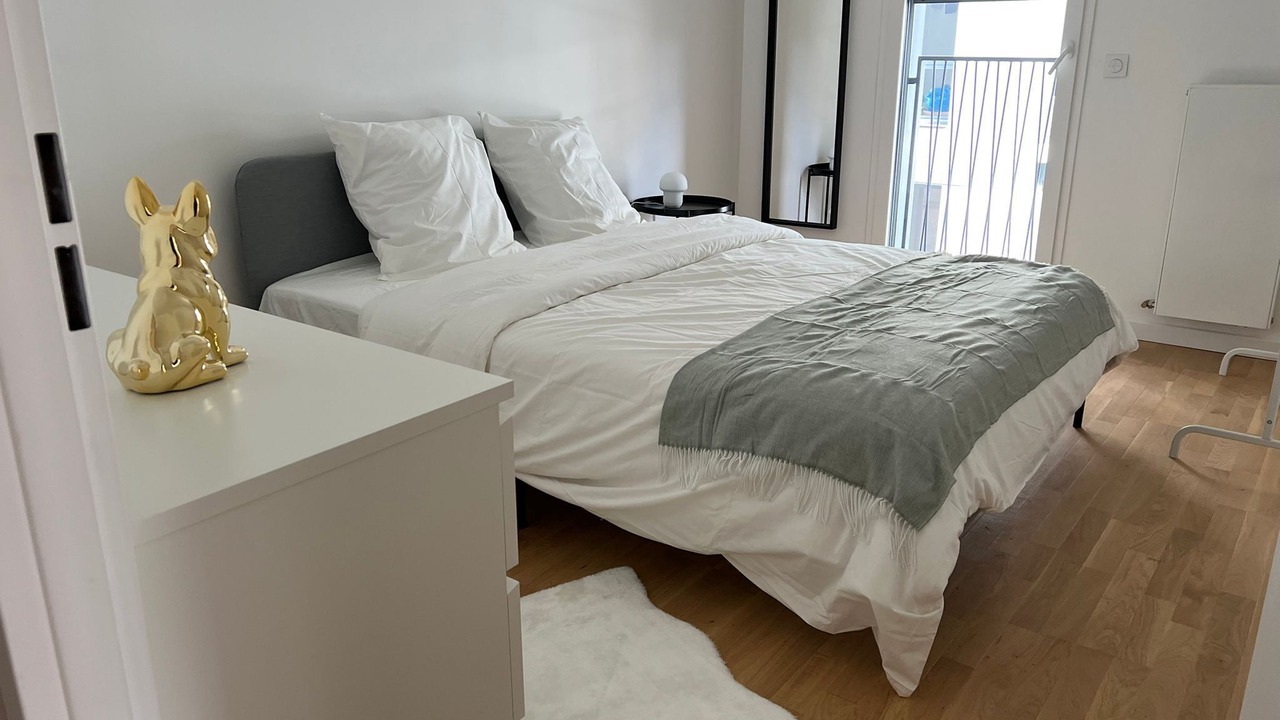 Photo of Bedroom in Clichy