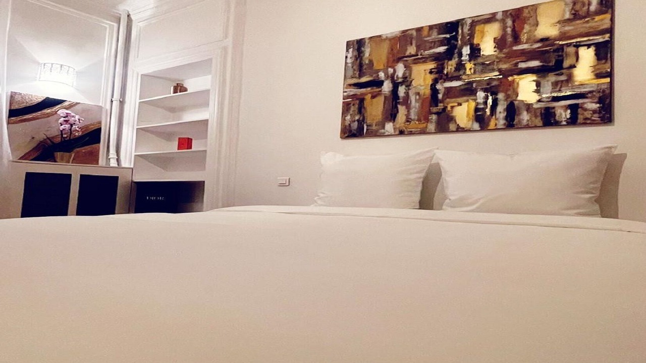 Photo of Bedroom in Passy