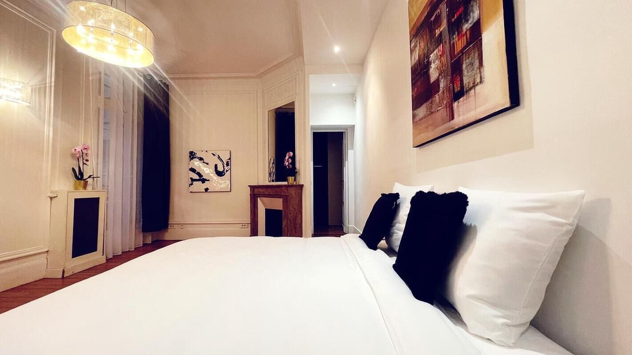 Photo of Bedroom in Passy