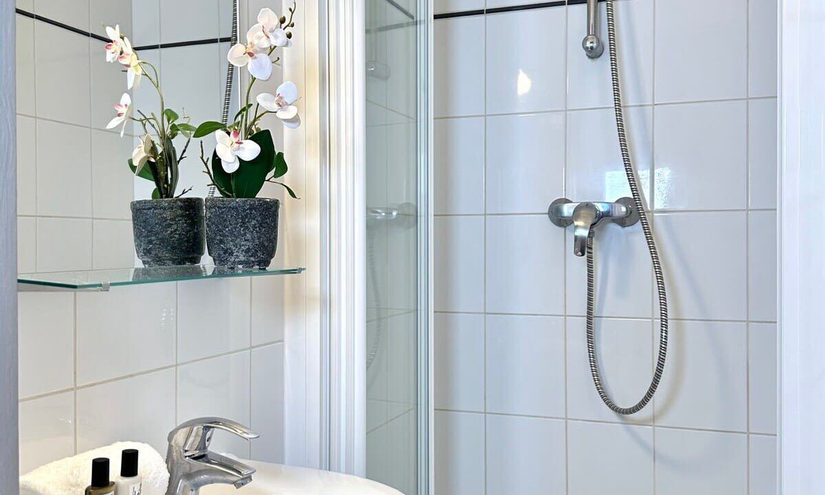 Photo of Bathroom in Butte-aux-Cailles