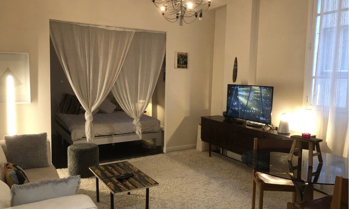 Photo of Livingroom in Quartier de la Folie-Mericourt