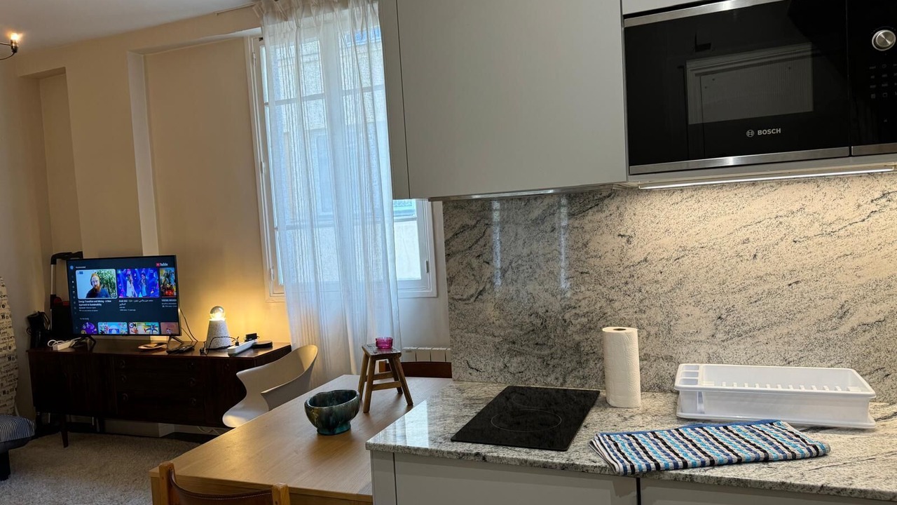 Photo of Kitchen in Quartier de la Folie-Mericourt
