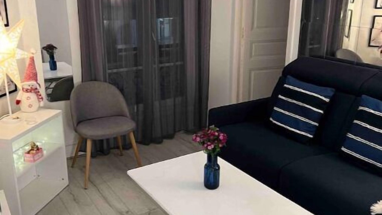 Photo of Livingroom in 12th Arrondissement