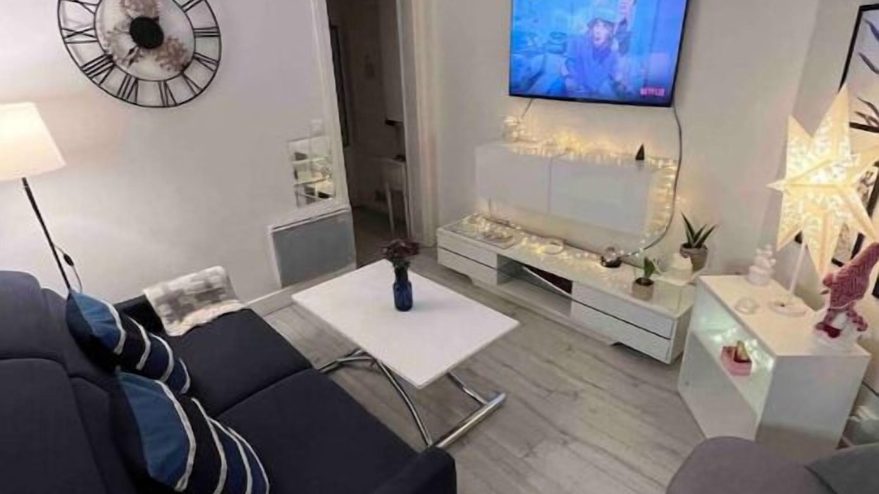 Photo of Livingroom in 12th Arrondissement
