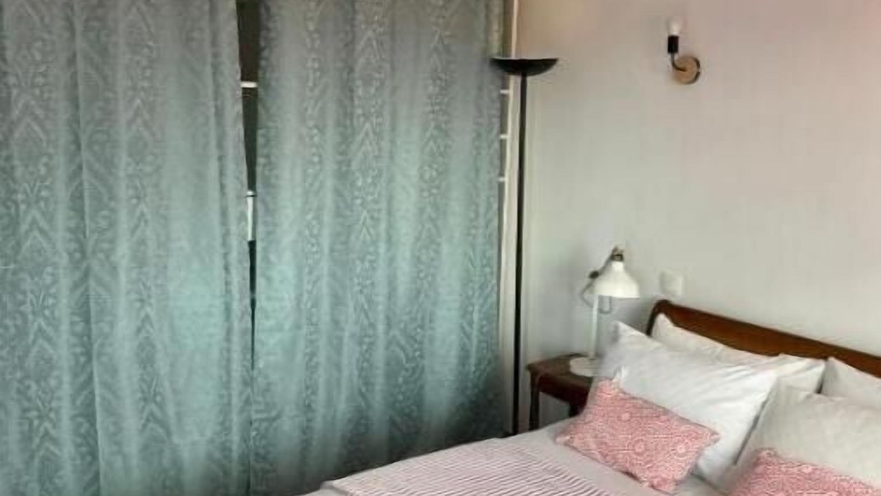 Photo of Bedroom in Les Pavillons-sous-Bois