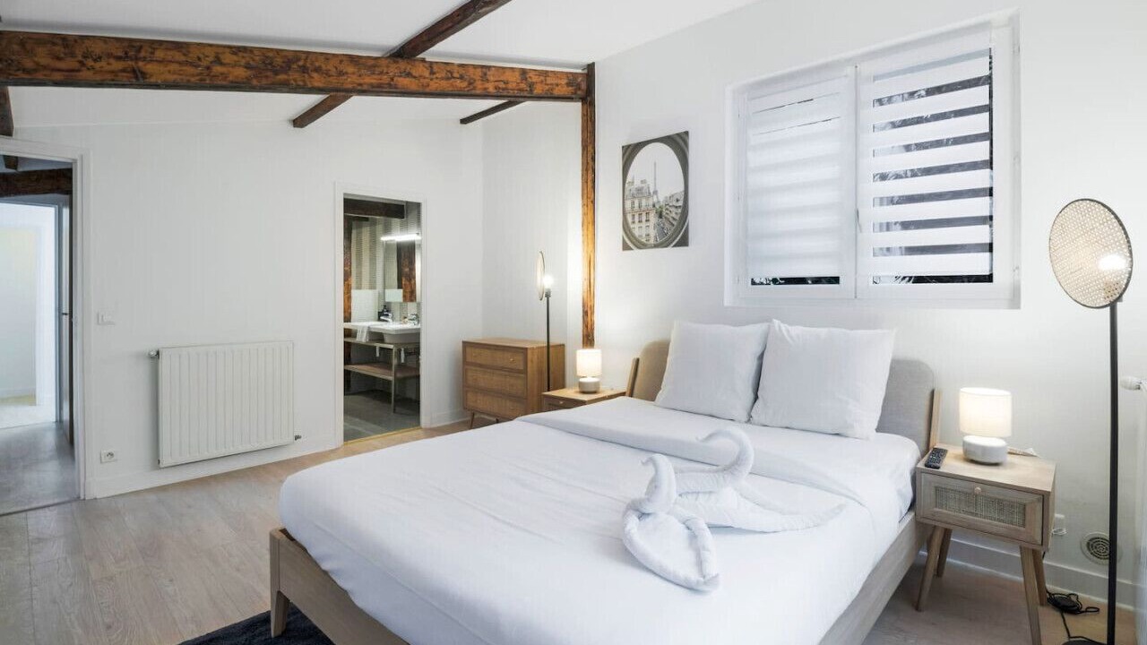 Photo of Bedroom in 5th Arrondissement