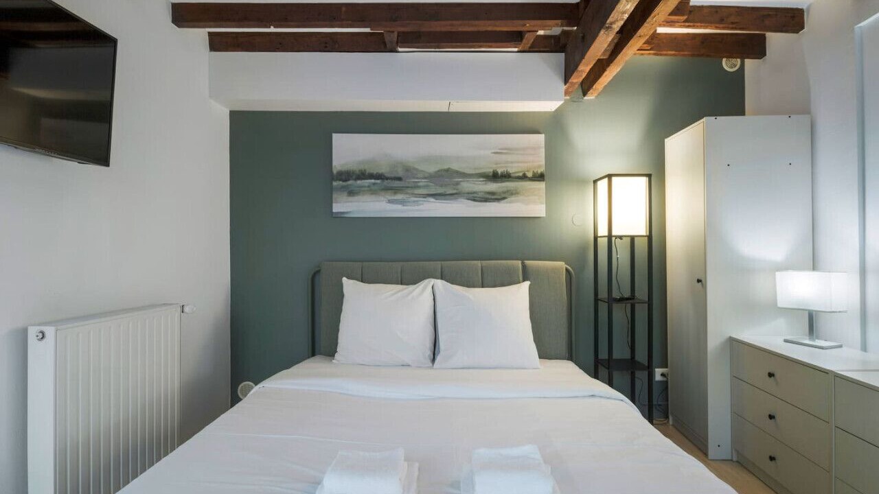 Photo of Bedroom in 5th Arrondissement