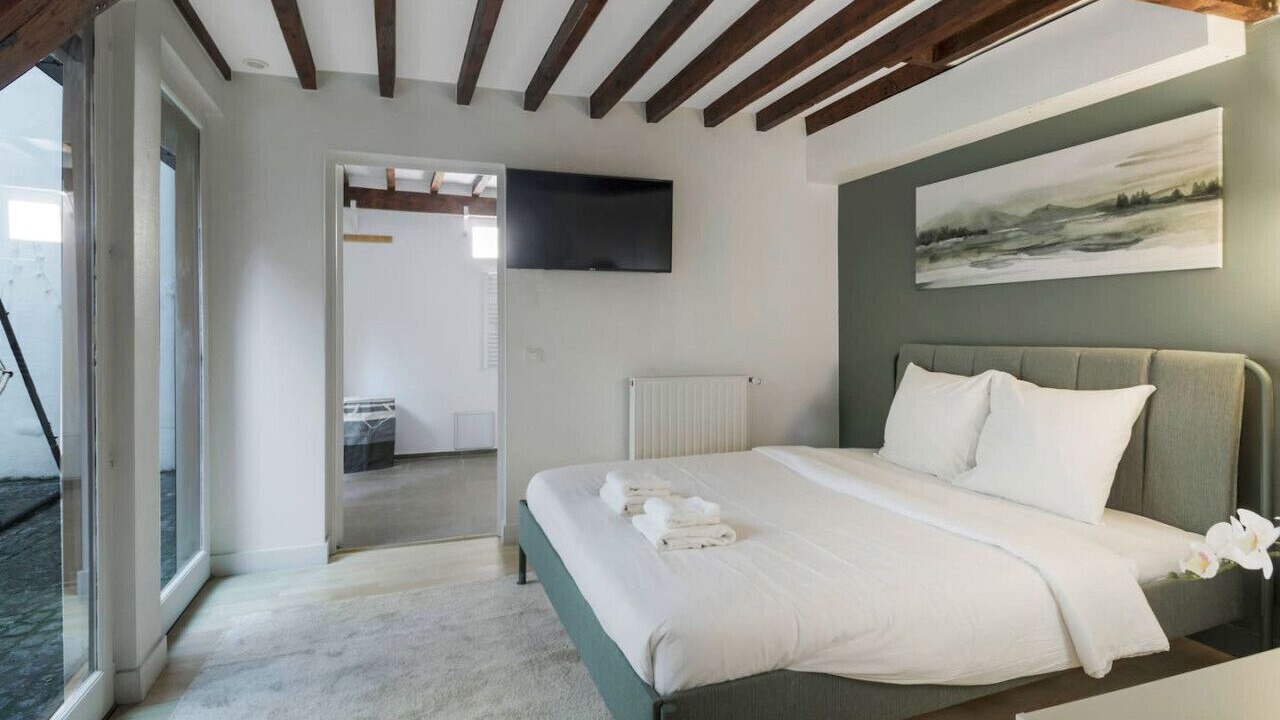 Photo of Bedroom in 5th Arrondissement