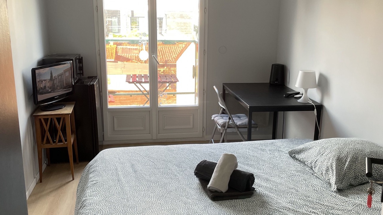 Photo of Bedroom in Colombes