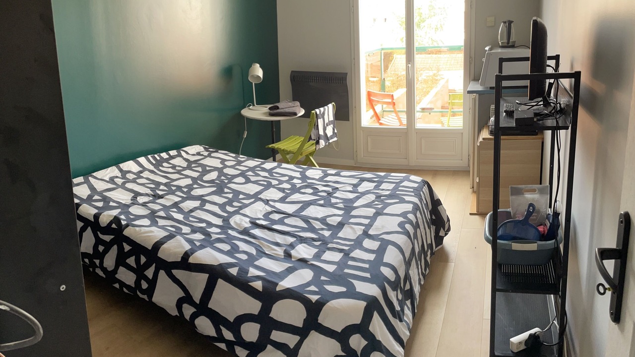 Photo of Bedroom in Colombes