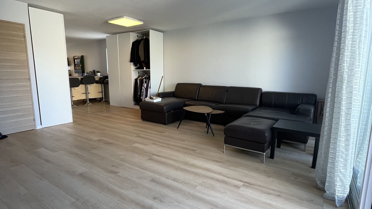 Photo of Livingroom in Colombes