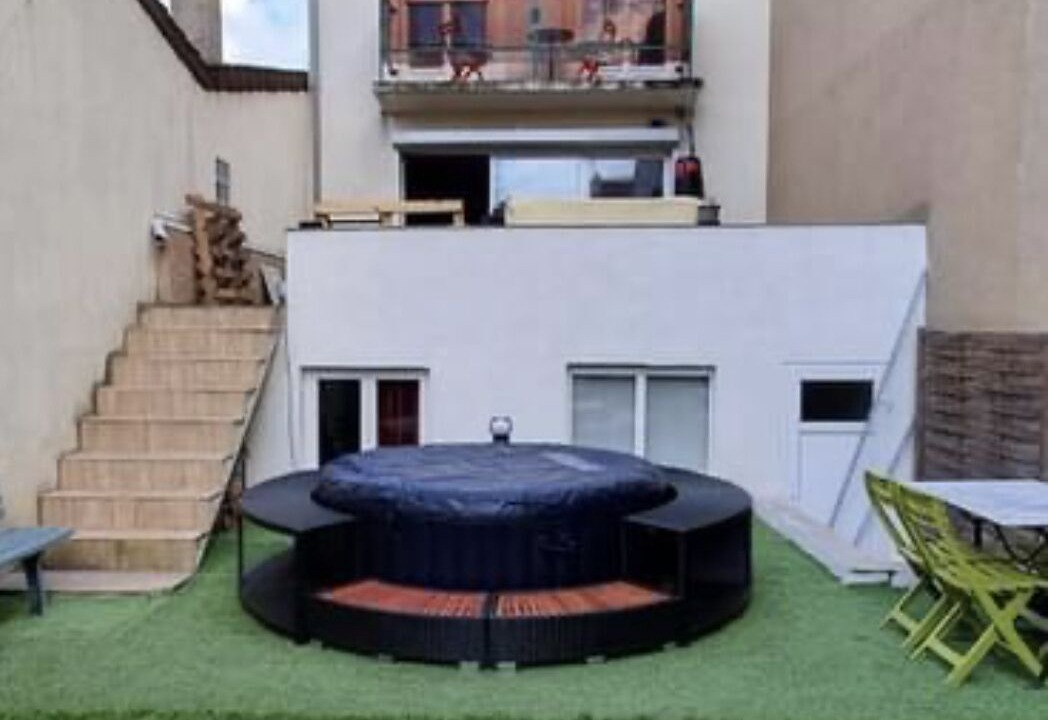 Photo of Outdoor in Colombes