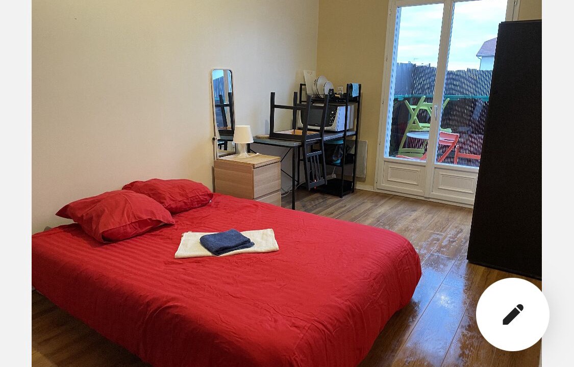 Photo of Bedroom in Colombes