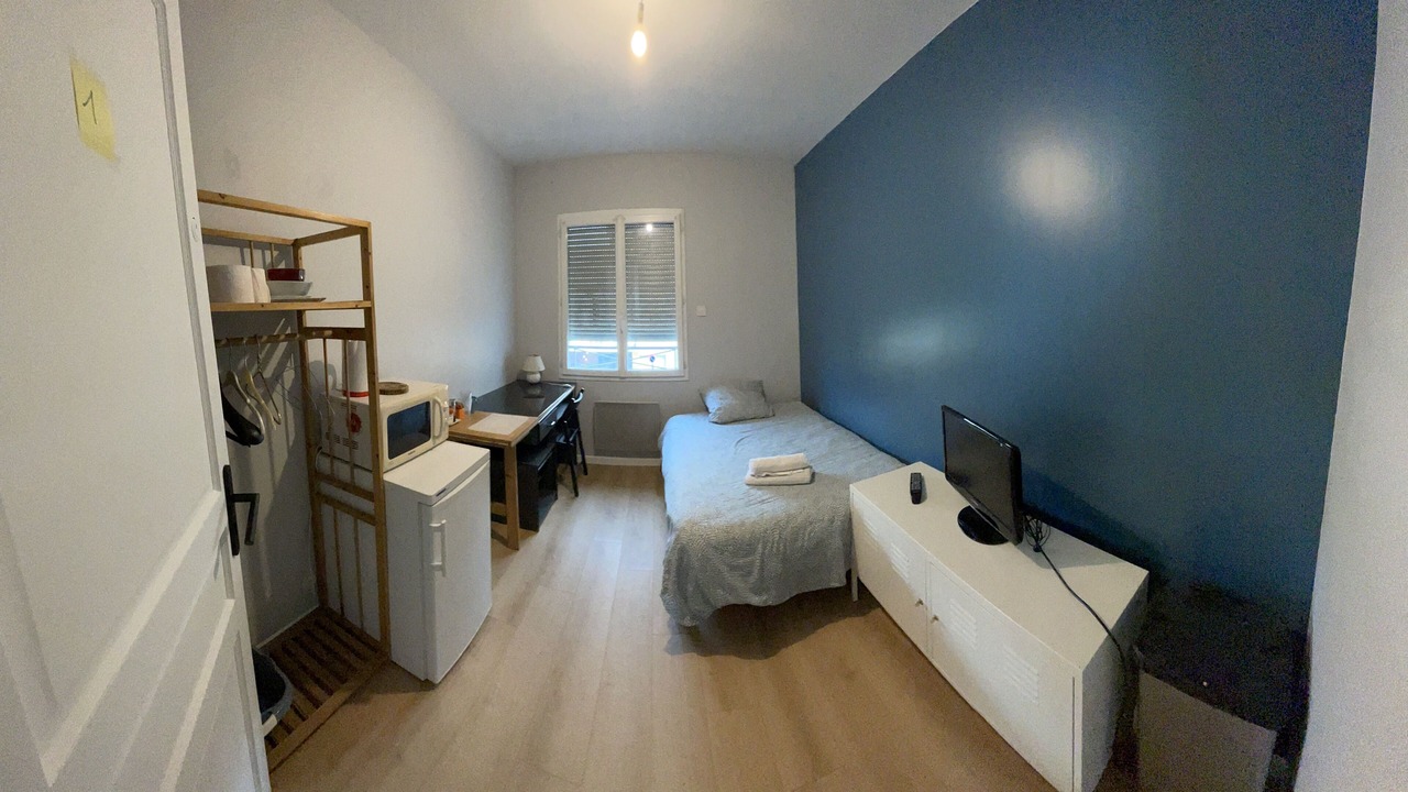 Photo of Bedroom in Colombes