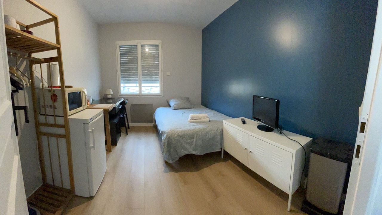 Photo of Bedroom in Colombes
