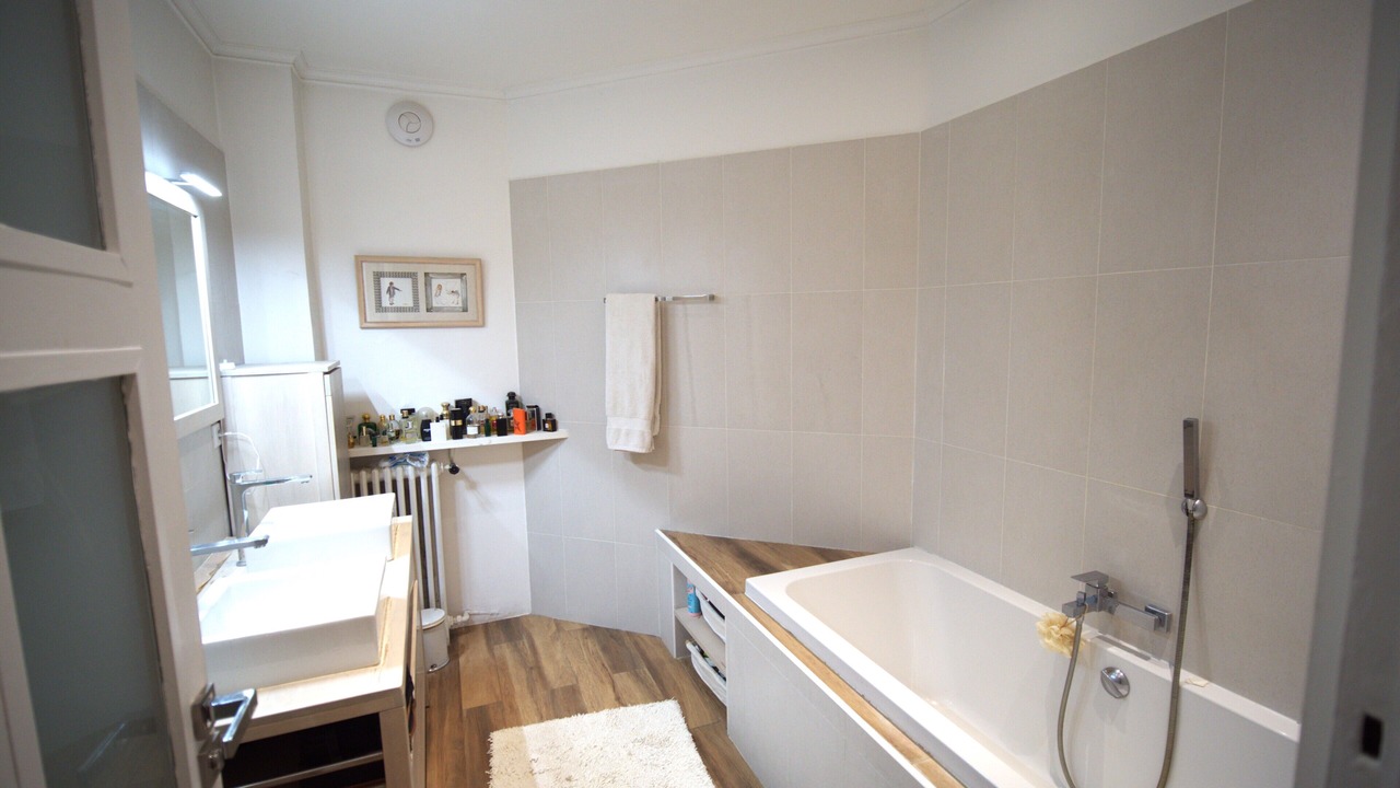 Photo of Bathroom in Neuilly-sur-Seine
