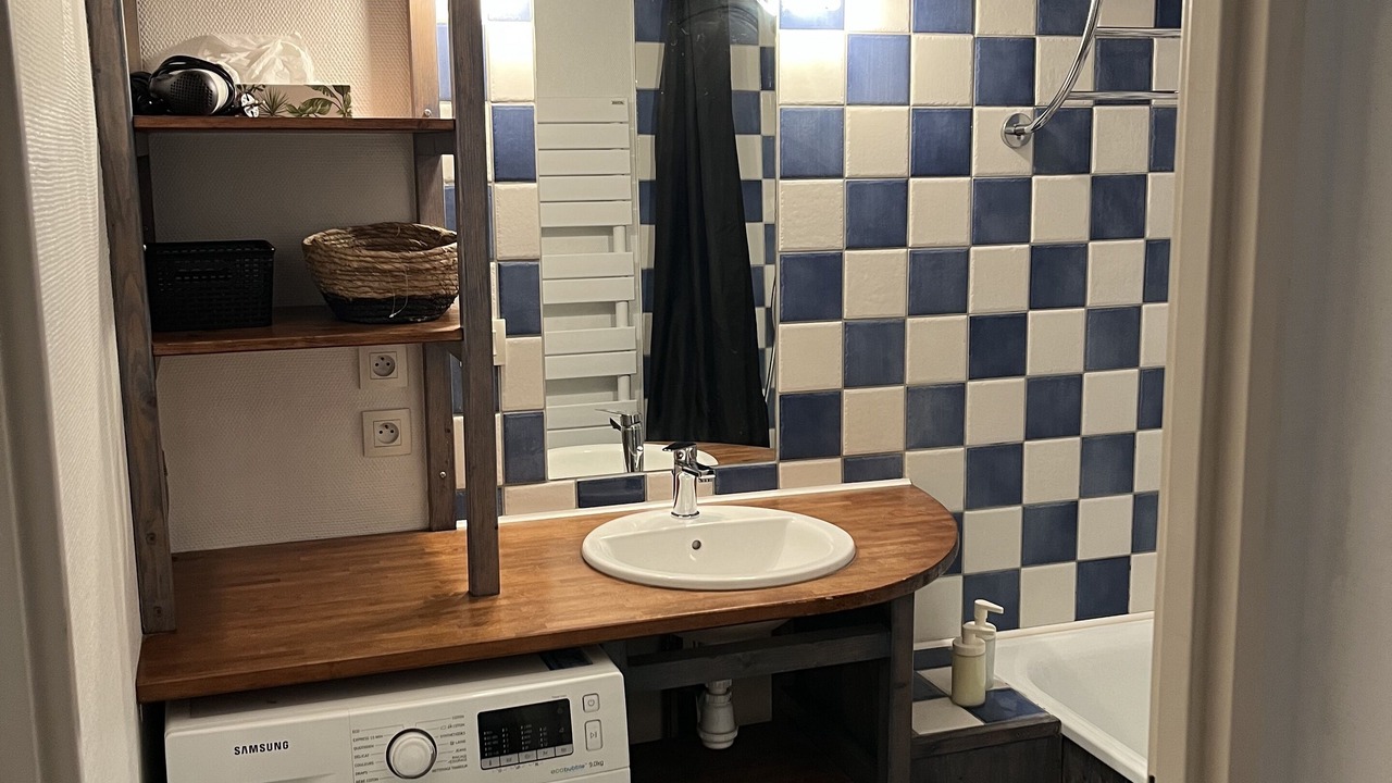 Photo of Bathroom in Epinay-sur-Seine